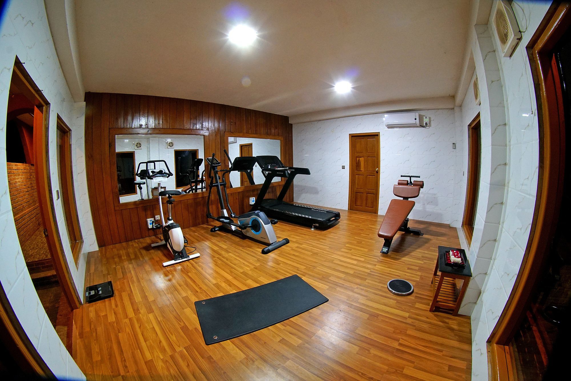 Ann Heritage Lodge Inle Lake Екстер'єр фото